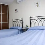 Nyaraló Casa Yoel *